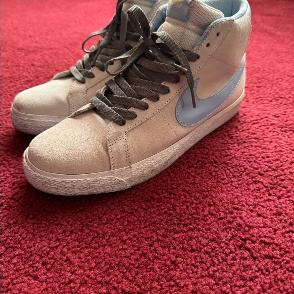 Nike SB Blazer Mid